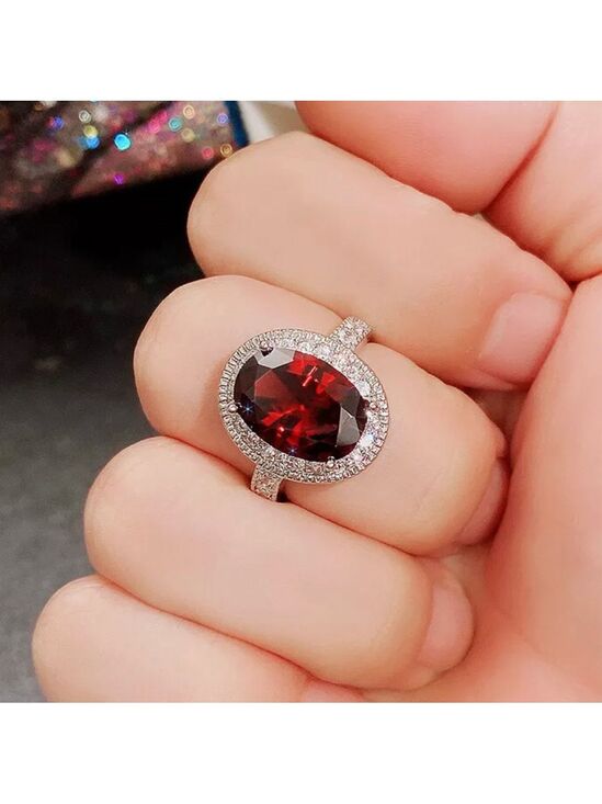Jewelry - Elegant Red Gemstone Silver Ring size 6